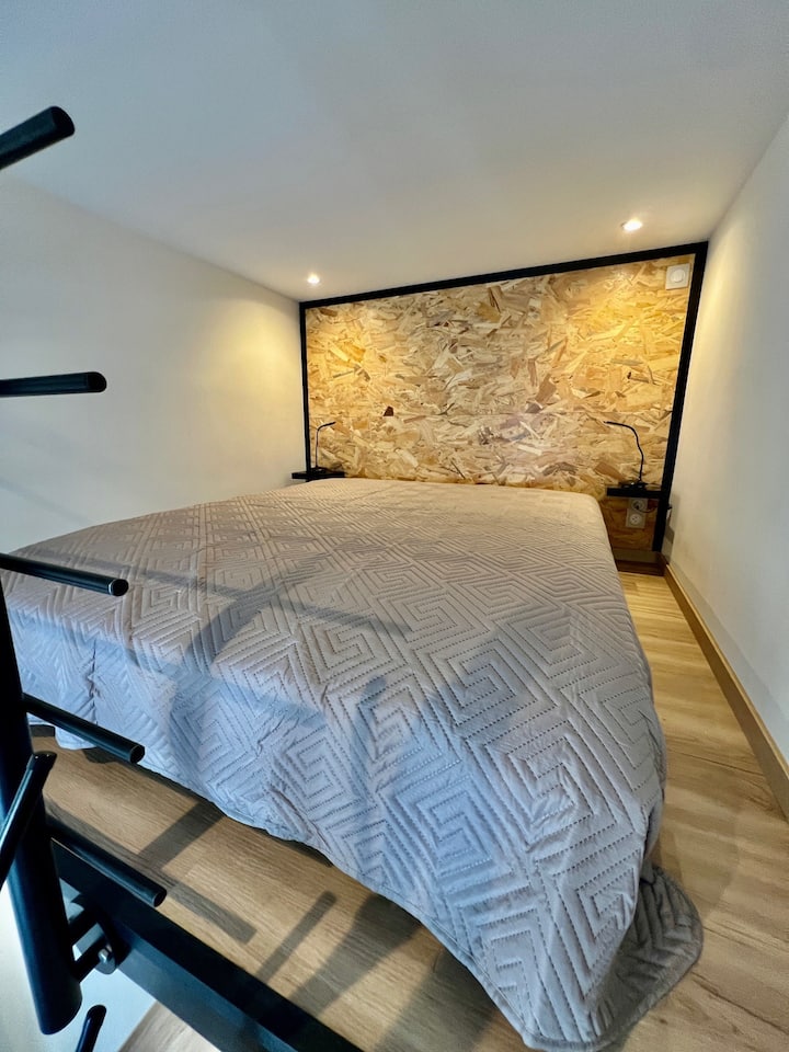 Bedroom 2 - Double bed in mezzanine
