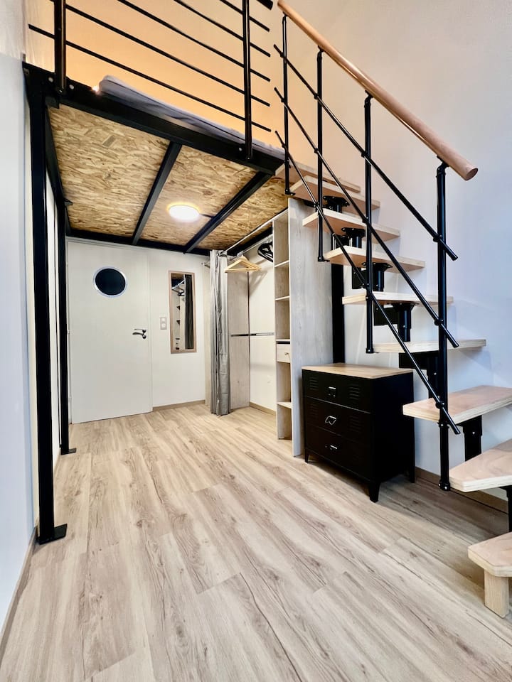 Bedroom 2 - Mezzanine